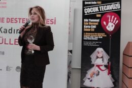 “Çocuk Gelin Yoktur/Çocuk Tecavüzü Vardır!”