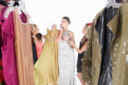 Akıllı Alışveriş Nedir? Kıyafet Kalitesini Ayırt Etmenin 5 Püf Noktası!