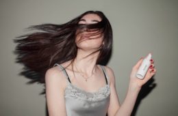 Hafif Şampuan Saçınızın Sağlığına Nasıl Yardımcı Olur